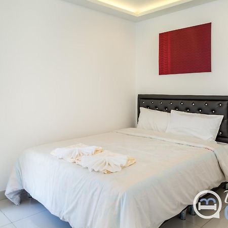 Stunning Sea View Condo On The Beach - Monthly Stay Pattaya Bagian luar foto