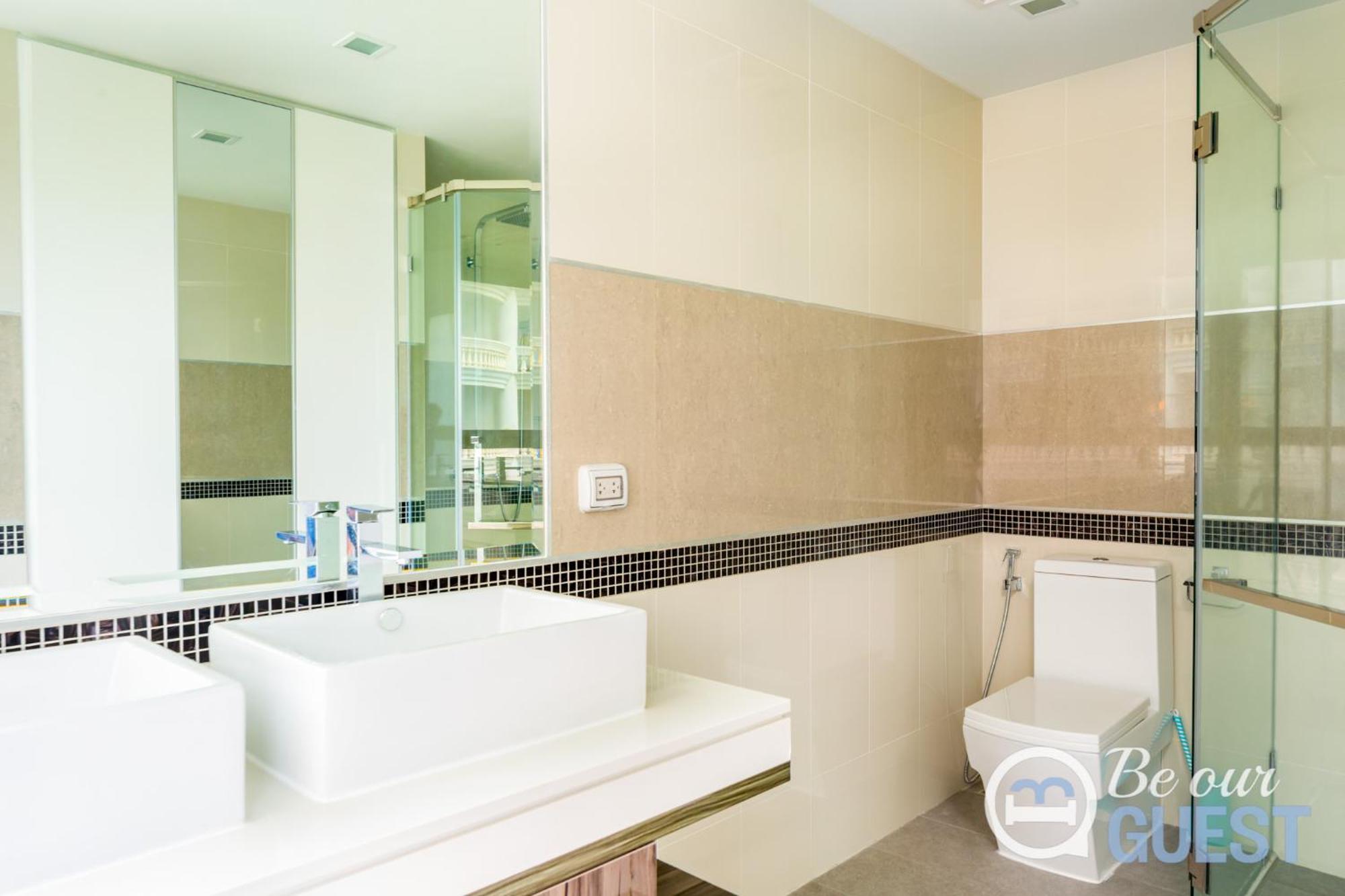 Stunning Sea View Condo On The Beach - Monthly Stay Pattaya Bagian luar foto
