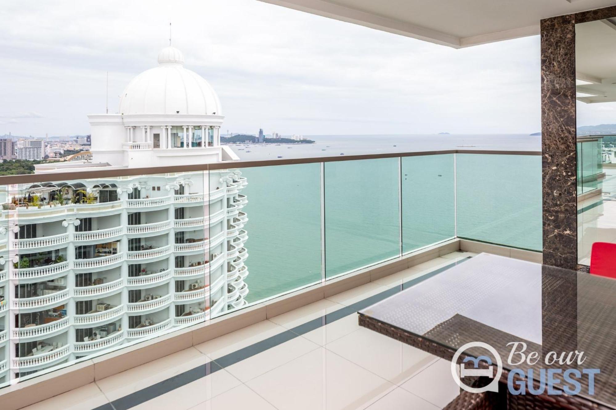 Stunning Sea View Condo On The Beach - Monthly Stay Pattaya Bagian luar foto